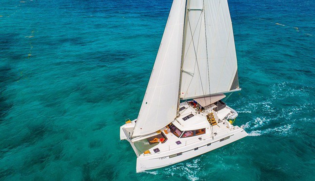 Featured image for “Learn to Sail While On Vacation"